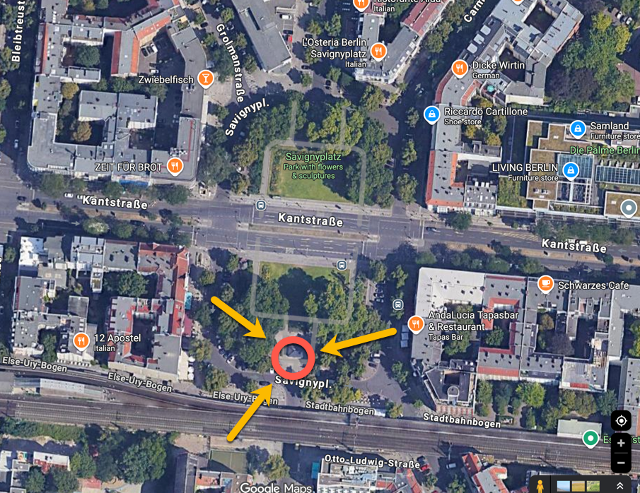 Treffpunkt Savignyplatz Meeting Point